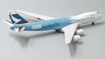 ماکت هواپیما بوئینگ 747-8 کاتای پاسیفیک | JC WINGS 1:400 BOEING 747-8F CATHAY PACIFIC - Image 6