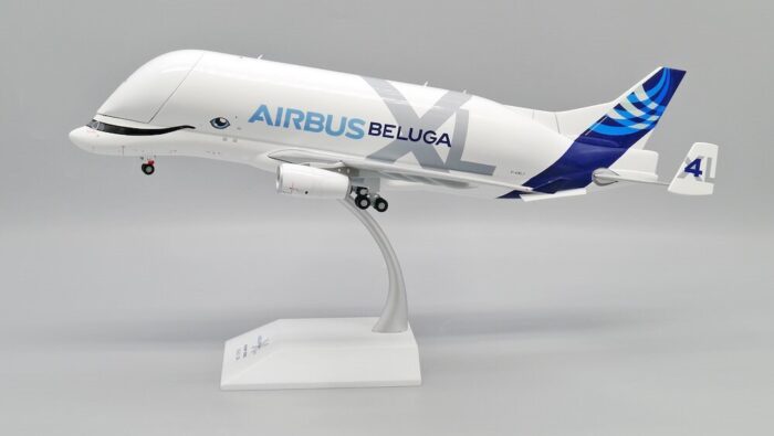 ماکت هواپیما باربری ایرباس بلوگا | Jc Wings 1:200 Airbus A330-743L BelugaXL - Image 5