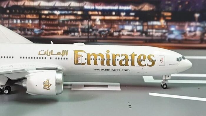 Gemini Jets 1400 Boeing 777-9X A6-EZA-GJUAE2160W