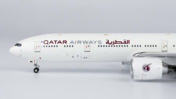 NG Models 1400 Boeing 777-300ER Qatar-NG73017