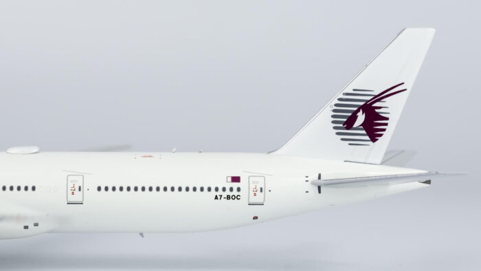 NG Models 1400 Boeing 777-300ER Qatar-NG73017