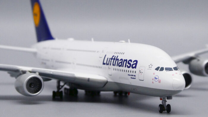 JC Wings 1400 Airbus A380 Lufthansa D-AIMK-EW4388013