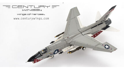 Century Wings 172 Vought F-8E Crusader USMC Death Angels-CW001645