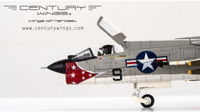 Century Wings 172 Vought F-8E Crusader USMC Death Angels-CW001645