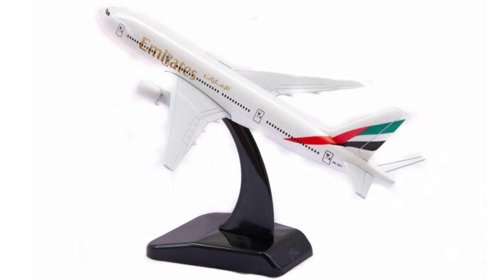 ماکت هواپیما بوئینگ 777 امارات | AirPlane Model 16cm Boeing 777 Emirates - Image 2