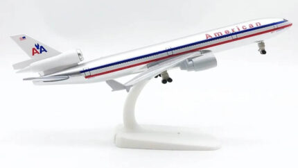 ماکت هواپیما مکدانل داگلاس MD-11 امریکن