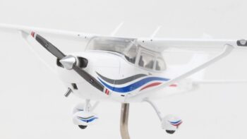 ماکت هواپیما سسنا 172 | GeminiJets 1:72 Cessna 172  Skyhawk - Image 5