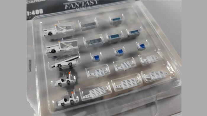 ماکت تجهیزات بار فرودگاه | Fantasy Wings 1:400 airport ground GSE Cargo Set - Image 3