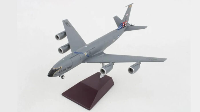 ماکت هواپیما بوئینگ KC-135R نیروی هوایی امریکا | Gemini Jets 1:200 Boeing KC135R USAF "Kansas ANG" - Image 4