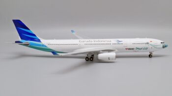 ماکت هواپیما ایرباس 330 اندونزی