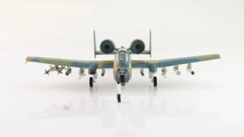 ماکت جنگنده A-10 تاندربولت نیروی هوایی امریکا