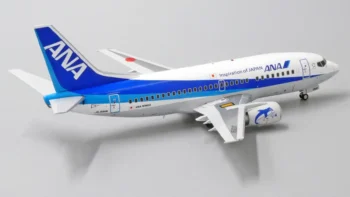 ماکت هواپیما بوئینگ 737 انا ژاپن مقیاس 1:200 ساخت شرکت جی سی وینگز