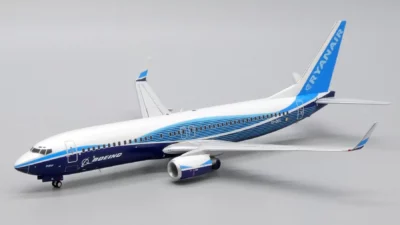 ماکت هواپیما بوئینگ 737 رایان ایر مقیاس 1:200 ساخت شرکت جی سی وینگز