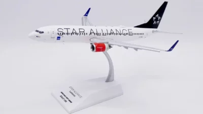 ماکت هواپیما بوئینگ 737 اسکاندیناوی استار الاینس مقیاس 1:200 ساخت شرکت جی سی وینگز