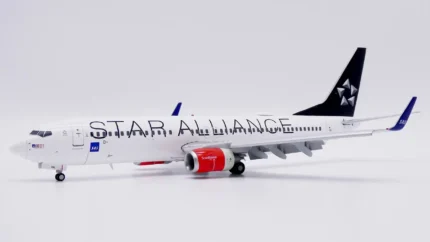 ماکت هواپیما بوئینگ 737 اسکاندیناوی استار الاینس مقیاس 1:200 ساخت شرکت جی سی وینگز