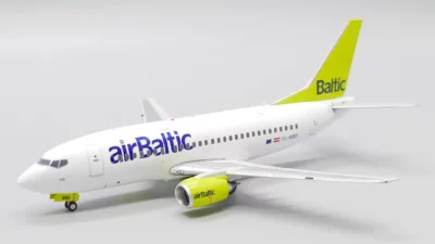 ماکت هواپیما بوئینگ 737 ایربالتیک مقیاس 1:200 ساخت شرکت جی سی وینگز