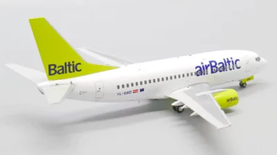 ماکت هواپیما بوئینگ 737 ایربالتیک مقیاس 1:200 ساخت شرکت جی سی وینگز