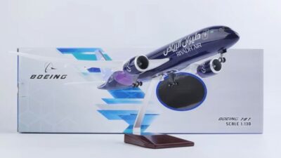 ماکت هواپیما بوئینگ 787 ریاض ایر