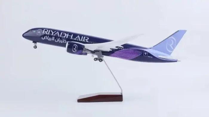 ماکت هواپیما بوئینگ 787 ریاض ایر