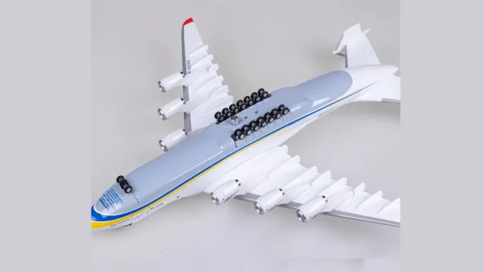 ماکت هواپیما انتونف 225 مریا اکراین |  Airplane Model 1:200 Antonov An-225 Mriya Ukraine  - Image 8