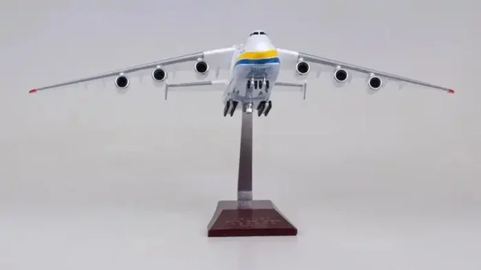 ماکت هواپیما انتونف 225 مریا اکراین |  Airplane Model 1:200 Antonov An-225 Mriya Ukraine  - Image 10