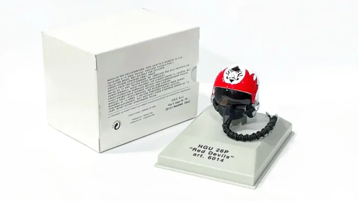 ماکت هلمت خلبانی | Armour 1:8 Pilot Helmet HGU-26P Red Devils - Image 1