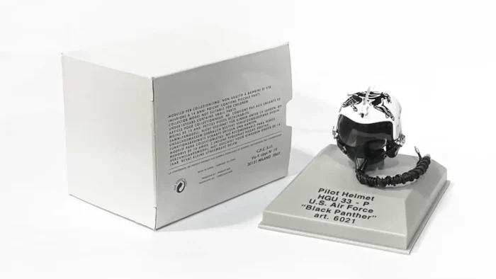 ماکت هلمت خلبانی | Armour 1:8 Pilot Helmet HGU-33 U.S.Air Force Black Panther - Image 1