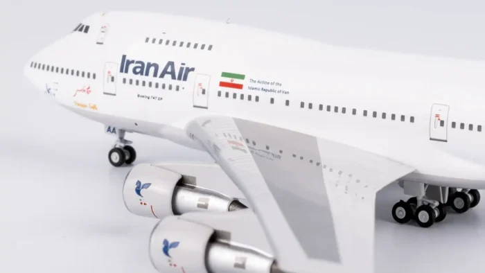 ماکت هواپیما بوئینگ 747 اس پی هواپیمایی ایران ایر مقیاس 1:400 ساخت شرکت ان جی مدلز