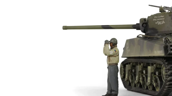 ماکت تانک ام 4 شرمن ارتش امریکا |  Forces of Valor 1:32 U.S. Sherman M4A3 VVSS Black Panthers - Image 7