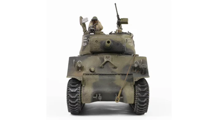 ماکت تانک ام 4 شرمن ارتش امریکا |  Forces of Valor 1:32 U.S. Sherman M4A3 VVSS Black Panthers - Image 4