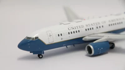 ماکت هواپیما C-40B نیروی هوایی امریکا مقیاس ۱:۲۰۰ ساخت شرکت جمنای جتز