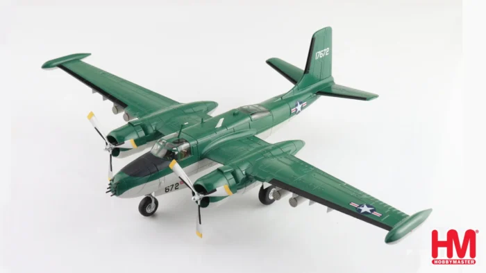 ماکت جنگنده B-26 نیروی هوایی امریکا مقیاس 1:72 ساخت شرکت هابی مستر