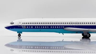 ماکت هواپیما بوئینگ 727 نیو اورلئال امریکا | Jc Wings 1:200 Boeing 727-200 New Orleans Hornets