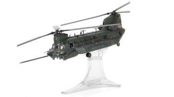 ماکت هلیکوپتر بوئینگ شینوک نیروی هوایی امریکا | Forces of Valor 1:72 Boeing MH-47G Chinook US Army - Image 12