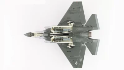 ماکت جنگنده اف 35 لایتینگ نیروی دریایی امریکا | Hobby Master 1:72 F-35C Lightning II JSF Mirror Coating