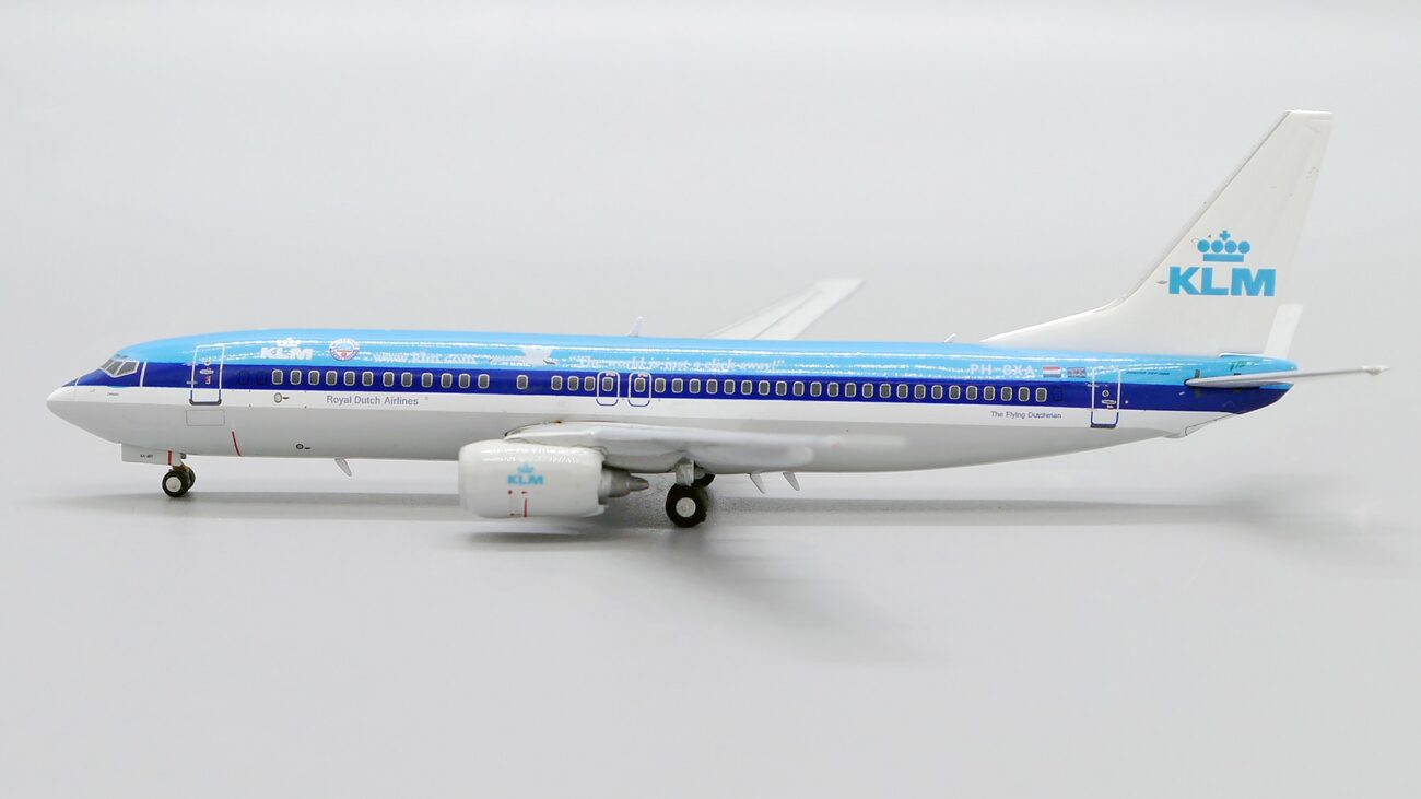 ماکت هواپیما بوئینگ 737 کی ال ام مقیاس 1:400 ساخت شرکت جی سی وینگز