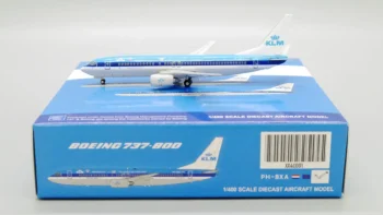 ماکت هواپیما بوئینگ 737 کی ال ام مقیاس 1:400 ساخت شرکت جی سی وینگز