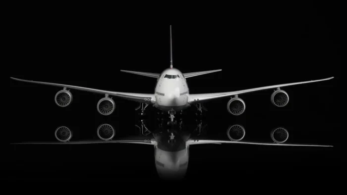 ماکت هواپیما بوئینگ 747 سری 800 لفتهانزا مقیاس 1:200 ساخت شرکت SQ Wings