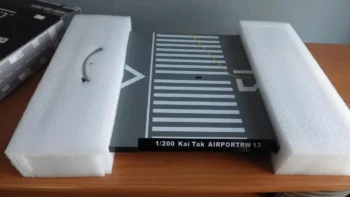 پایه هواپیما طرح باند فرودگاه هنگ کنگ