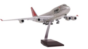 Airplane Model 1:150 Boeing 747 North Wes