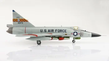 ماکت جنگنده F-102 دلتا داگر نیروی هوایی امریکا مقیاس 1:72 ساخت شرکت هابی مستر