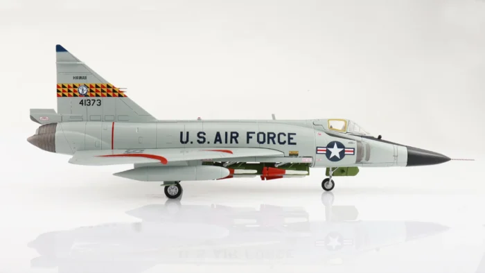 ماکت جنگنده F-102 دلتا داگر نیروی هوایی امریکا مقیاس 1:72 ساخت شرکت هابی مستر