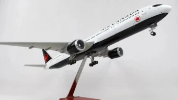 Airplane Model 1:150 Boeing 777 Air Canada