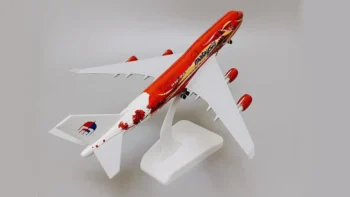 ماکت هواپیما بوئینگ 747 مالزی