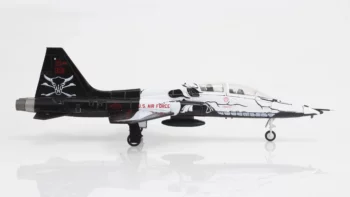 ماکت هواپیما T-38 تالون نیروی هوایی امریکا مقیاس 1:72 ساخت شرکت هابی مستر