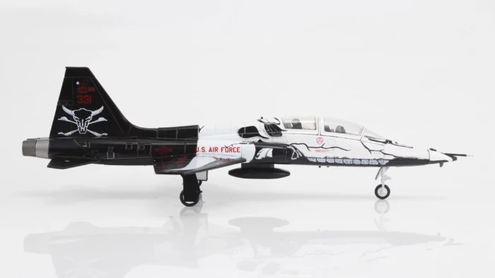 ماکت هواپیما T-38 تالون نیروی هوایی امریکا مقیاس 1:72 ساخت شرکت هابی مستر