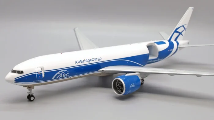 ماکت هواپیما بوئینگ 777 ایربریج کارگو | JC Wings 1:200 Boeing B777F Air Bridge Cargo VQ-BAO Interactive - Image 1