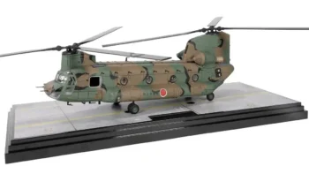 ماکت هلیکوپتر شینوک نیرو هوایی ژاپن | Forces of Valor 1:72 Boeing CH-47J Chinook Japan Army 821004B