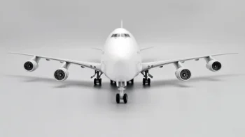 ماکت هواپیما بوئینگ 747 کارگو دراگون ایر مقیاس 1:200 ساخت شرکت جی سی وینگز