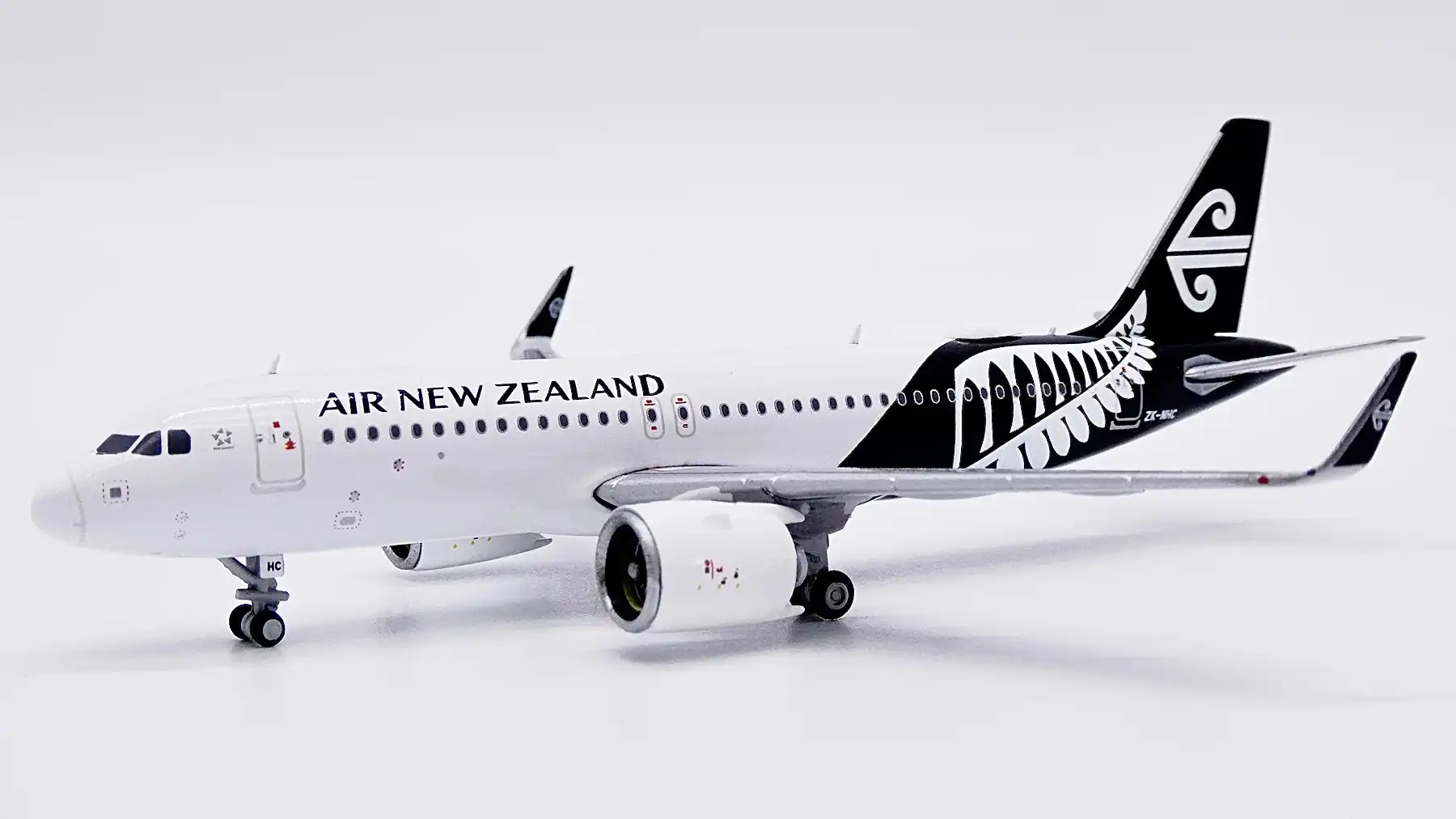 JC Wings 1400 Airbus A320neo Air New Zealand ZK-NHC XX4210 (3) ماکت ایرباس 320 نئو نیوزیلند مقیاس 1:400 ساخت شرکت جی سی وینگز